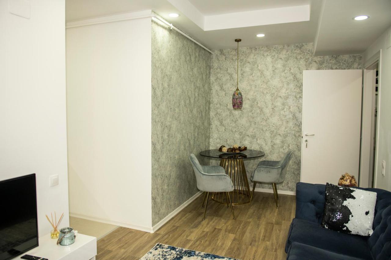 Raphael Apartment North Bucharest Cosmopolis Stefanestii de Jos Экстерьер фото